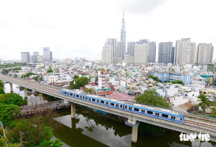 Tuyến metro số 1 Bến Thành - Suối Tiên là một trong những dự án đầu tư công bị điểm tên trong danh mục triển khai kéo dài - Ảnh: QUANG ĐỊNH