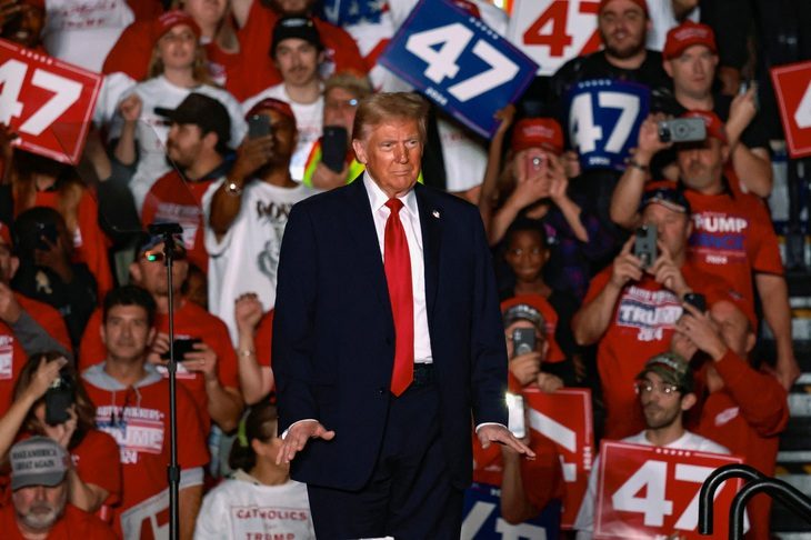 Đảng Dân chủ lo ông Trump sẽ tuyên bố thắng cử sớm - Ảnh 1.