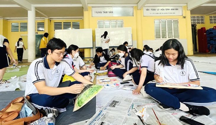 Học sinh Trường THPT chuyên Trần Đại Nghĩa trong một hoạt động học tập - Ảnh: MỸ DUNG